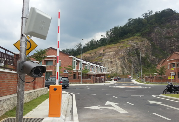 barrier mid range reader system